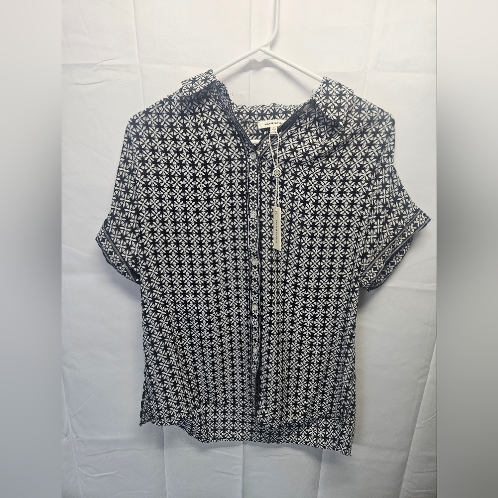 Max Studio NWT Black and White Patterned Blouse